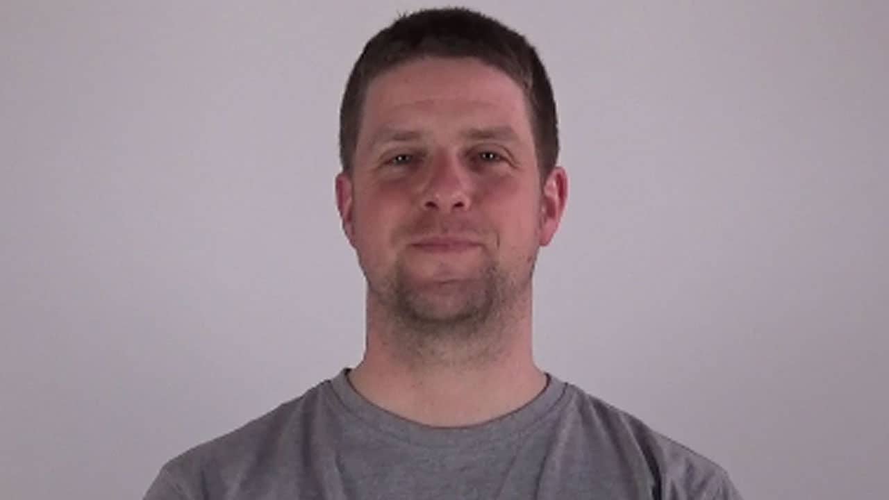 Teilnehmer Michael nahm erfolgreich an der Stottertherapie teil