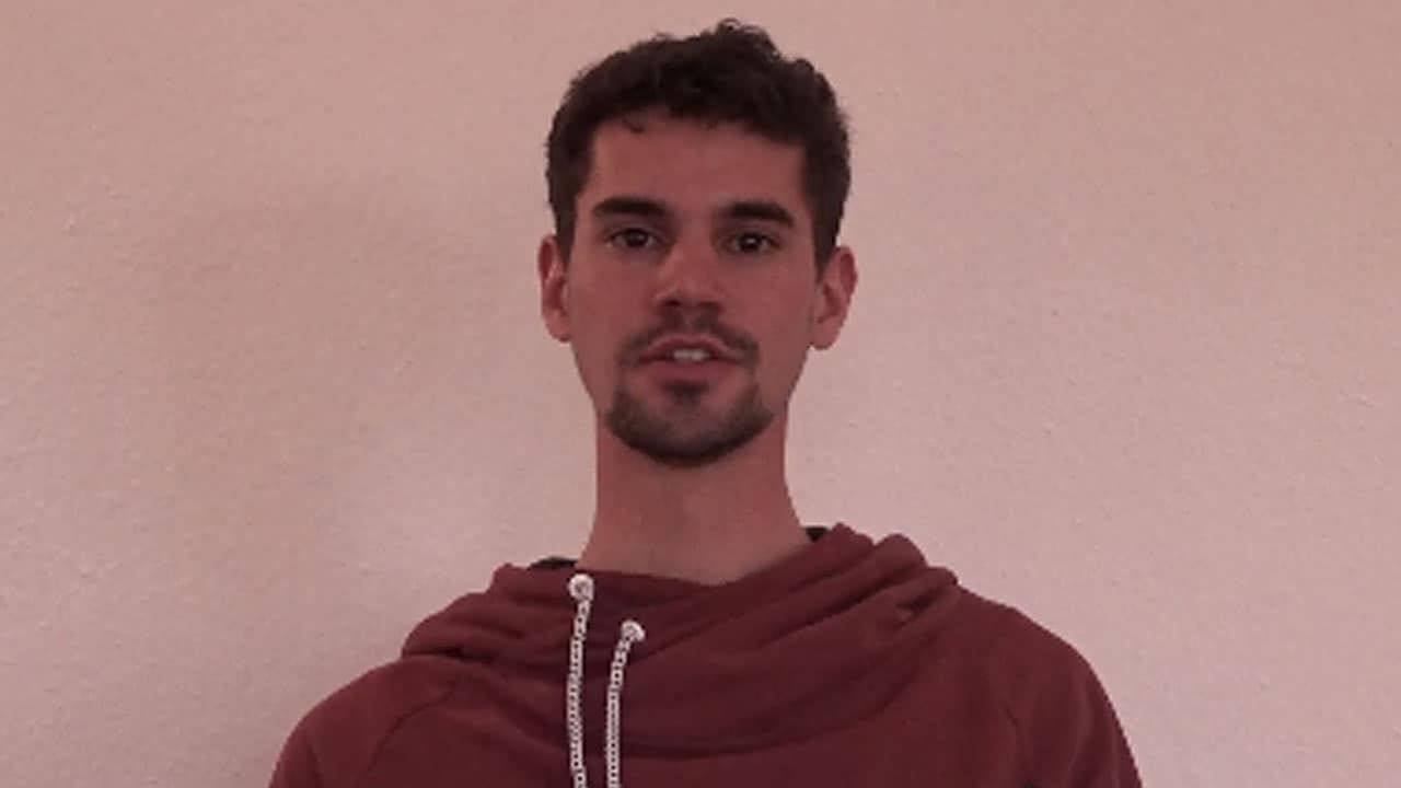 Teilnehmer Sven nahm erfolgreich an der Stottertherapie teil